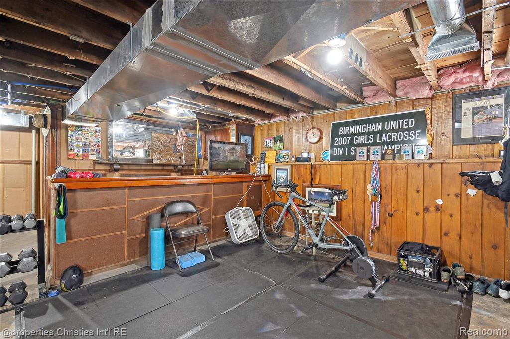712 S LAUREL Street, Royal Oak, MI 48067 — Photo 37