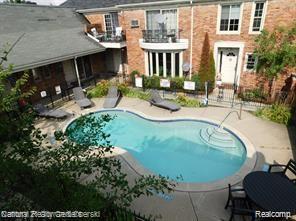 2334 W 14 MILE Road, 11, Royal Oak, MI 48073 — Photo 19