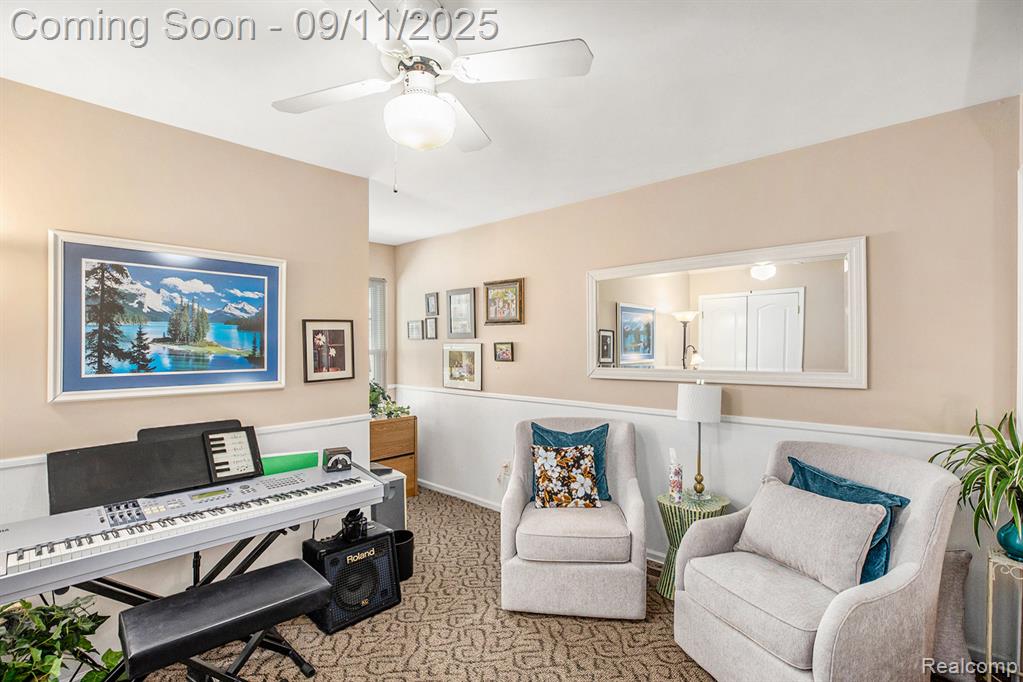 5886 Creekside Drive, Troy, MI 48085 — Photo 12