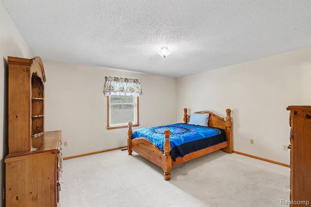 4284 Chapel Lane, Swartz Creek, MI 48473 — Photo 12