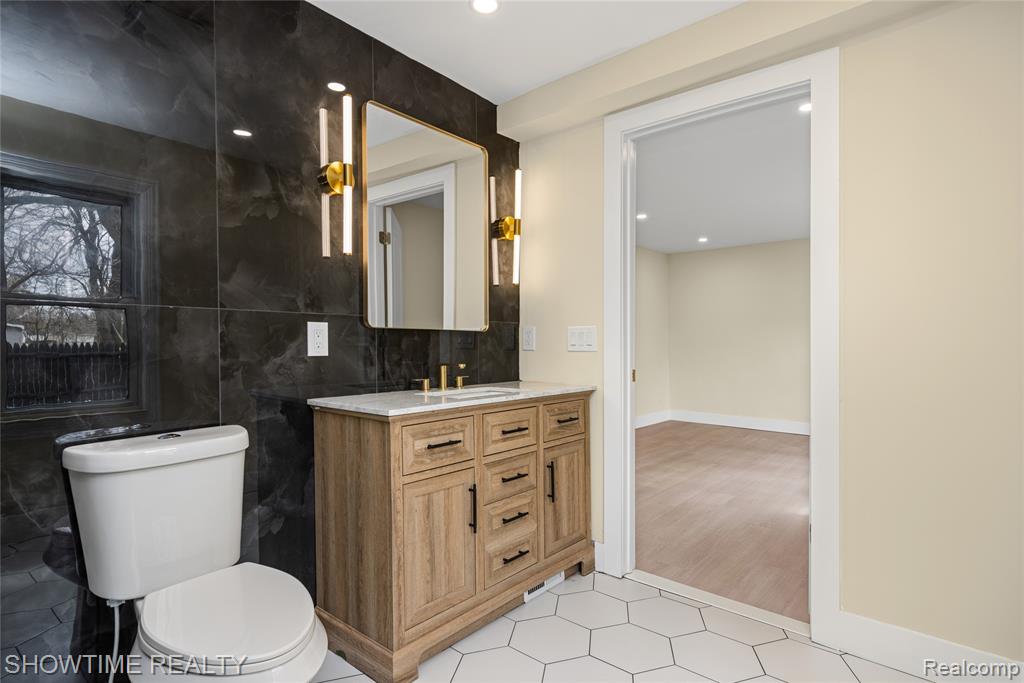 30430 Park Street, Roseville, MI 48066 — Photo 23