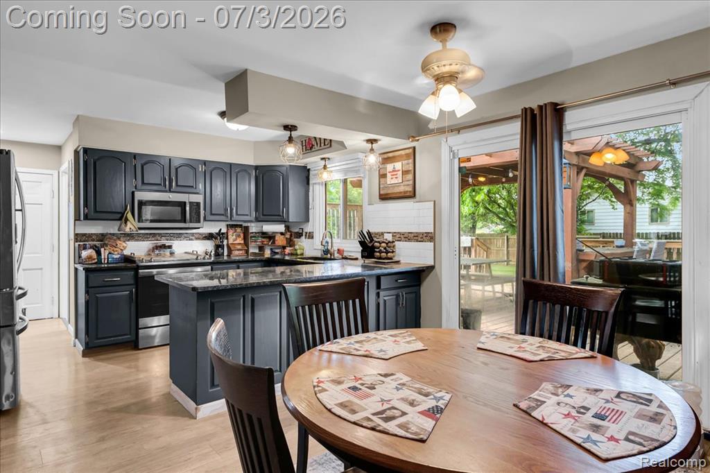 6514 Luanne Drive, Flushing, MI 48433 — Photo 9