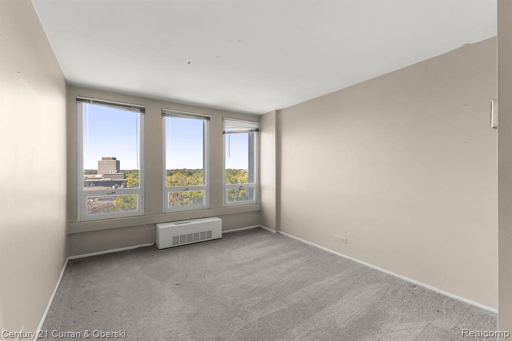 22700 GARRISON Street, 903, Dearborn, MI 48124 — Photo 19