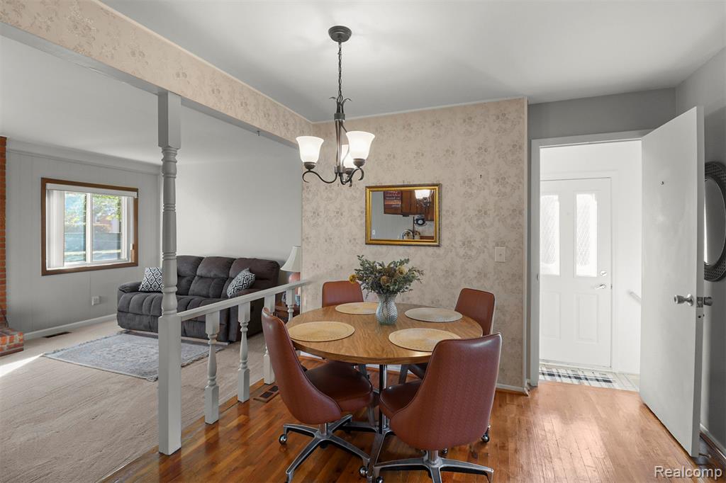 740 Sheffield Drive, Madison Heights, MI 48071 — Photo 4