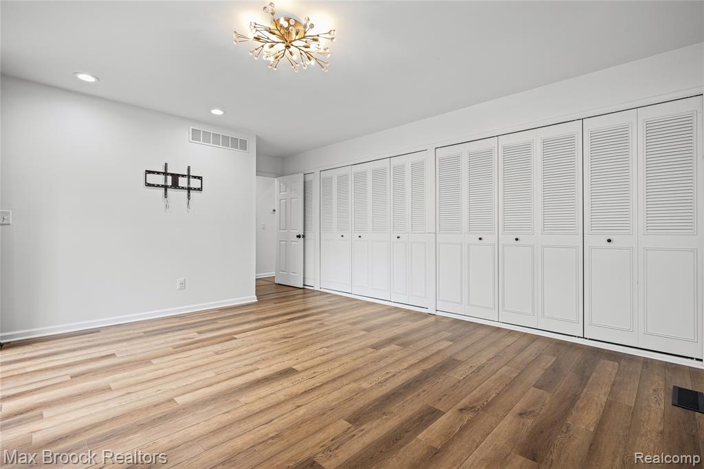 7432 Azalea Court, West Bloomfield, MI — Photo 16