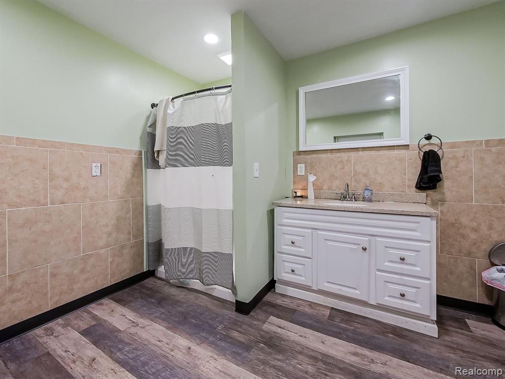 15735 SCHAEFER, Detroit, MI 48227 — Photo 15