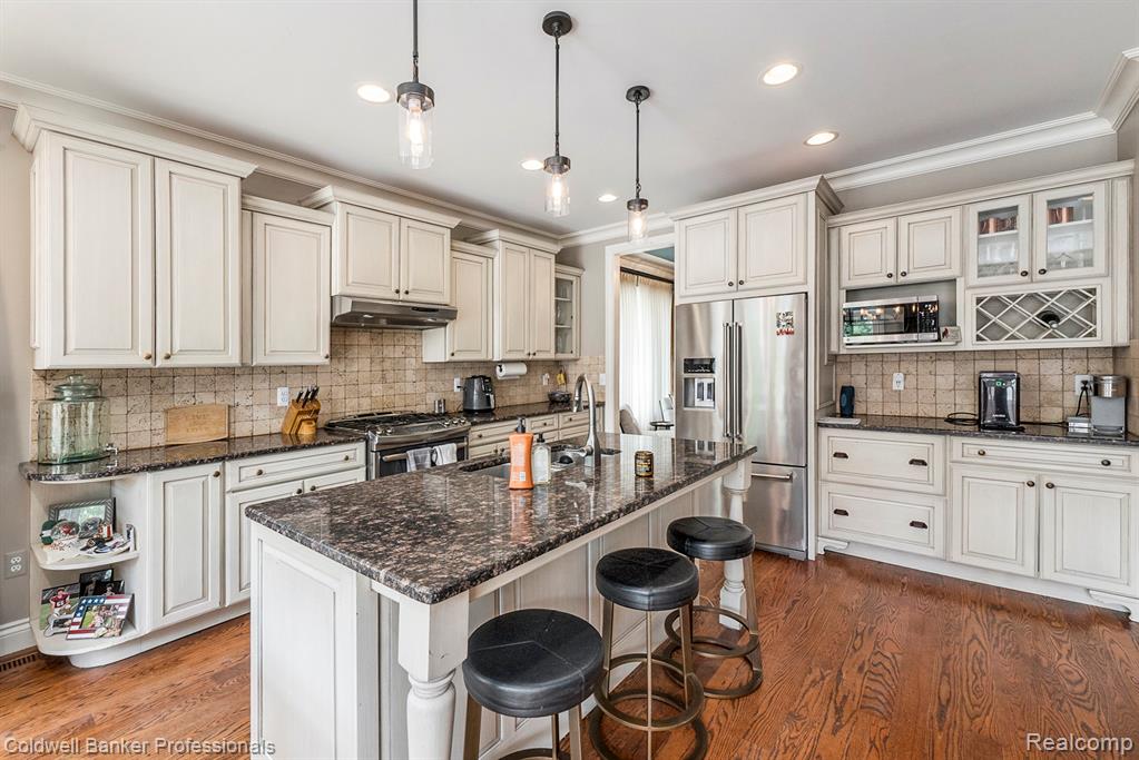 742 Emmons Avenue, Birmingham, MI 48009 — Photo 13