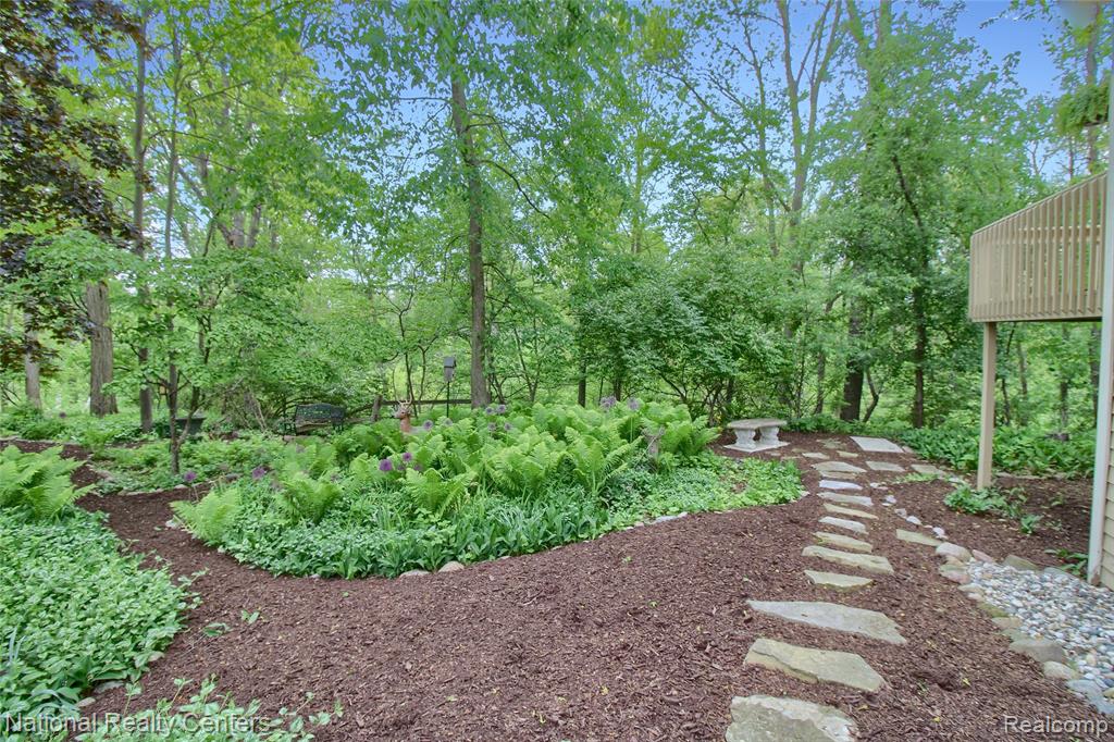 713 Woodcreek Circle, 26, Saline, MI 48176 — Photo 31