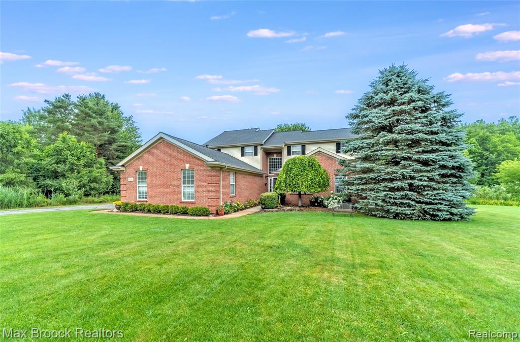 1478 Courtney Court, Hartland, MI 48353 — Photo 4