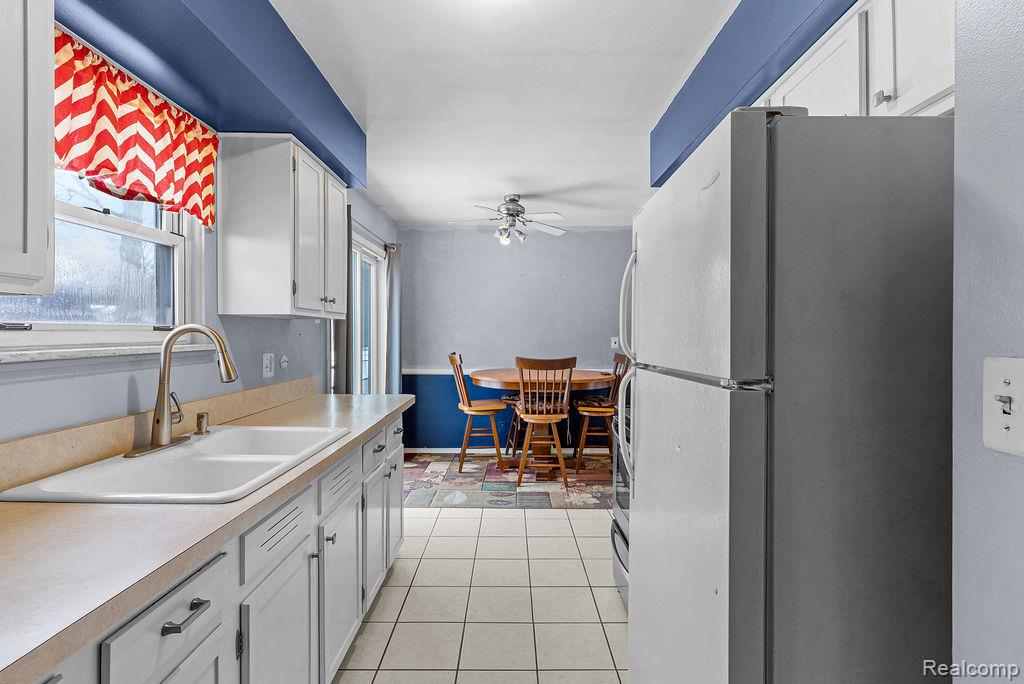 4277 Ashlawn Drive, Flint, MI 48507 — Photo 16