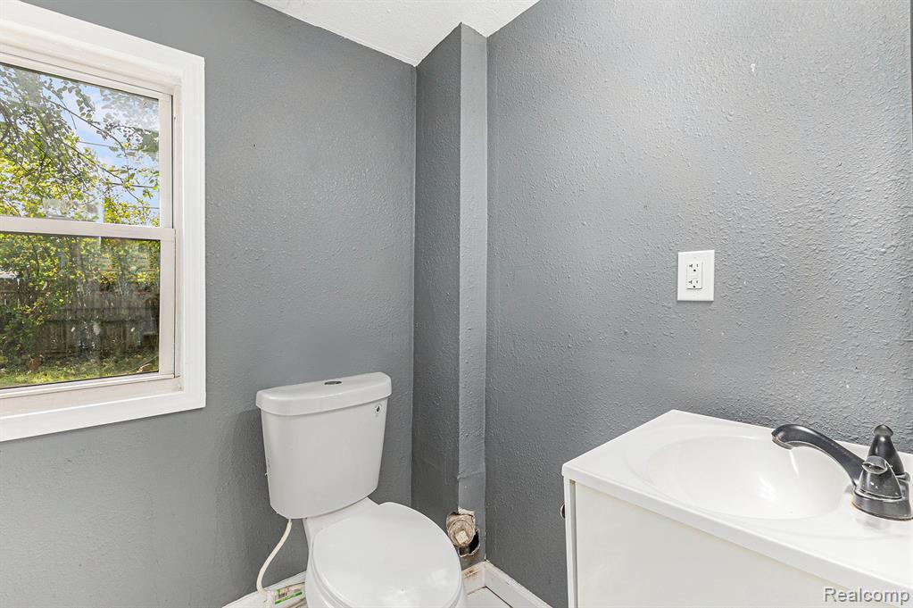 11472 Cadillac Avenue, Warren, MI 48089 — Photo 18