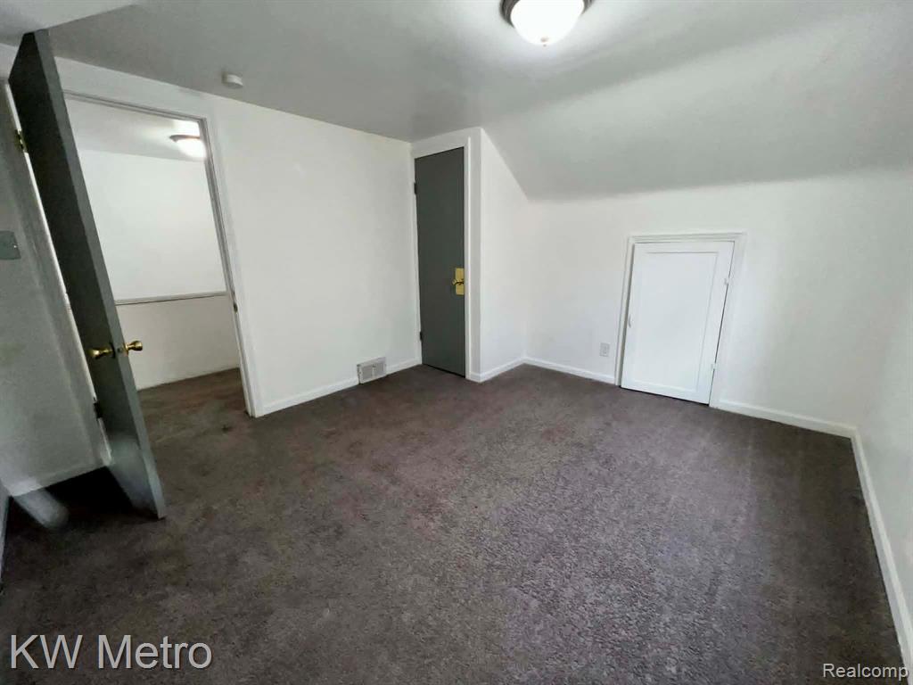 8121 Cloverdale Avenue, Ferndale, MI 48220 — Photo 18