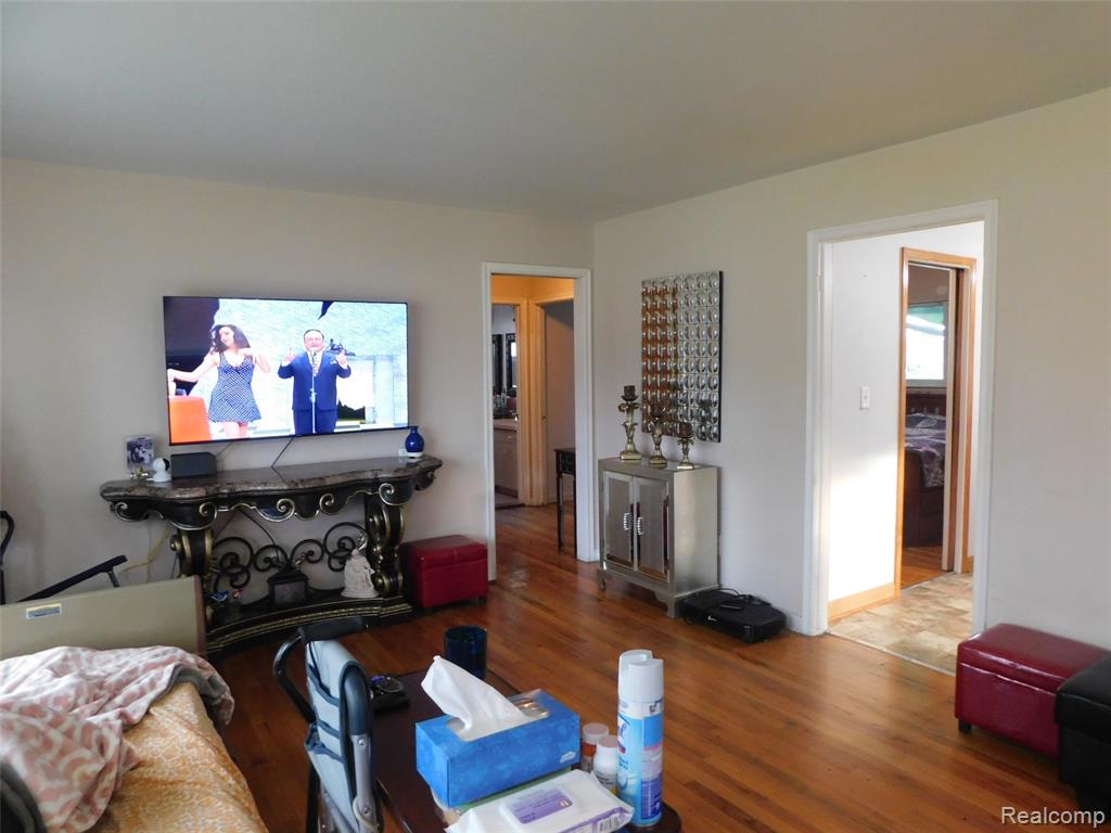 8263 Linda Street, Warren, MI 48093 — Photo 7