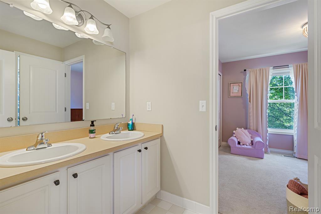 48073 Flatbush Circle, Macomb, MI 48042 — Photo 26