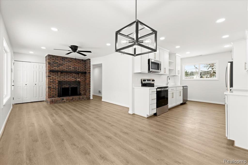 5348 Burgundy Drive, Clarkston, MI — Photo 8