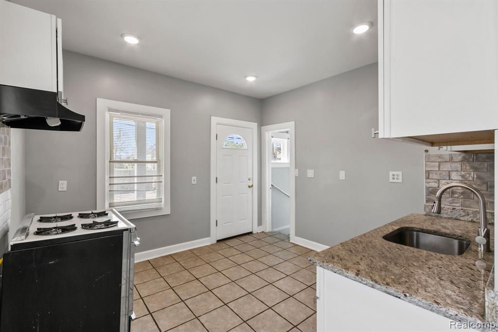 5325 ALLENDALE Street, Detroit, MI 48204 — Photo 9