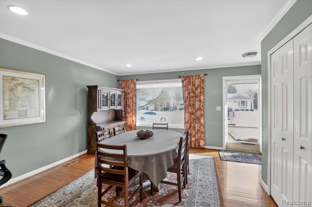 15715 Exeter Court, Fraser, MI 48026 — Photo 6
