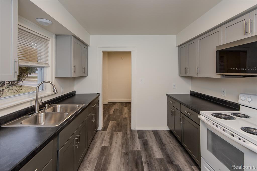 751 Dupont Street, Flint, MI 48504 — Photo 49