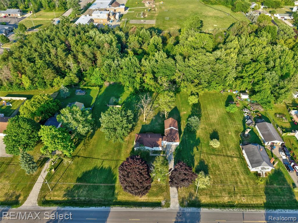 7449 Jennings Road, Swartz Creek, MI 48473 — Photo 8