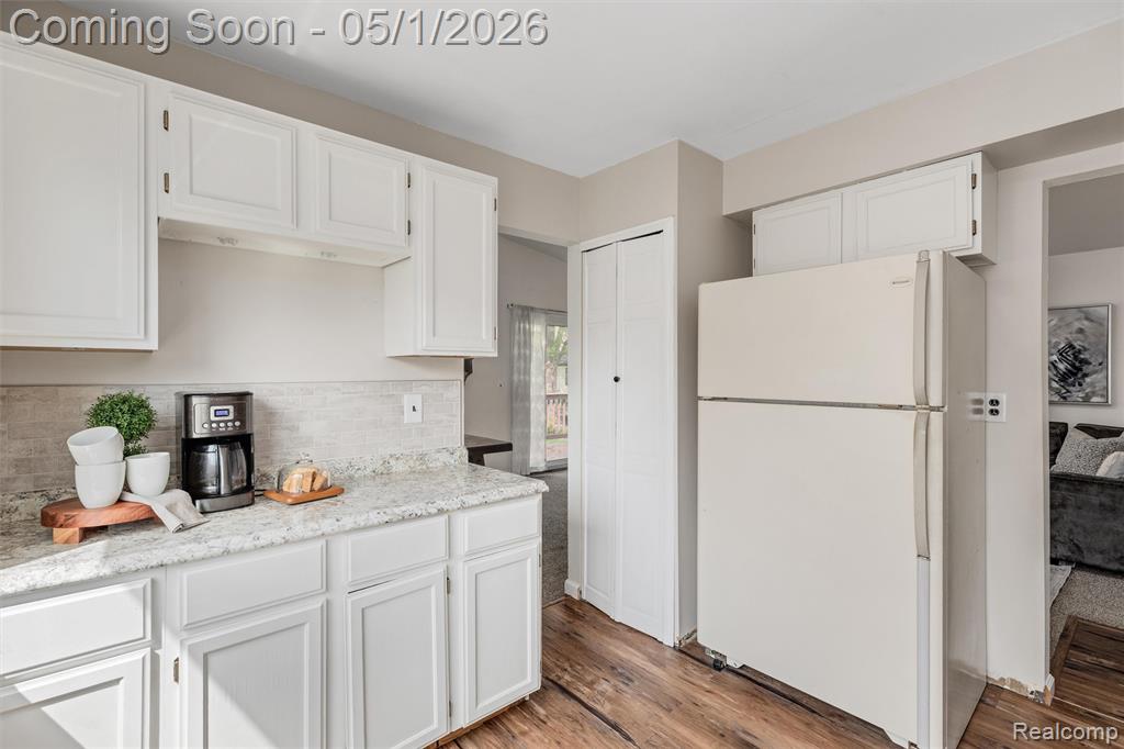 42646 Somerset Drive, Canton, MI 48187 — Photo 13