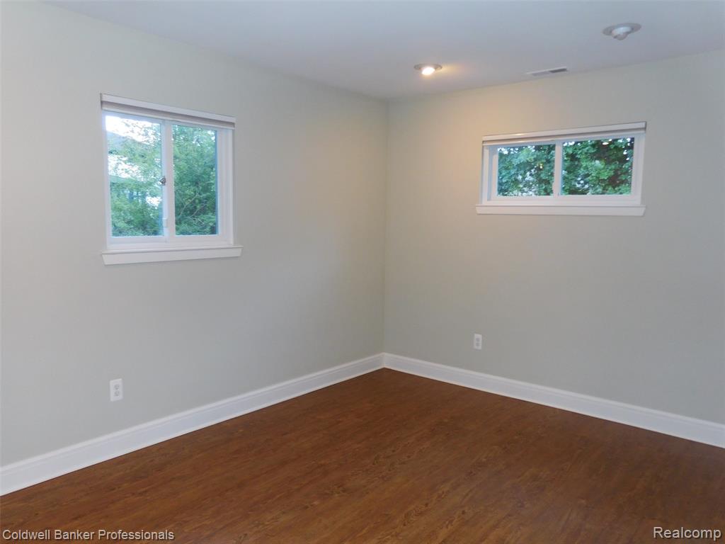 6448 Tutbury, Troy, MI 48098 — Photo 32