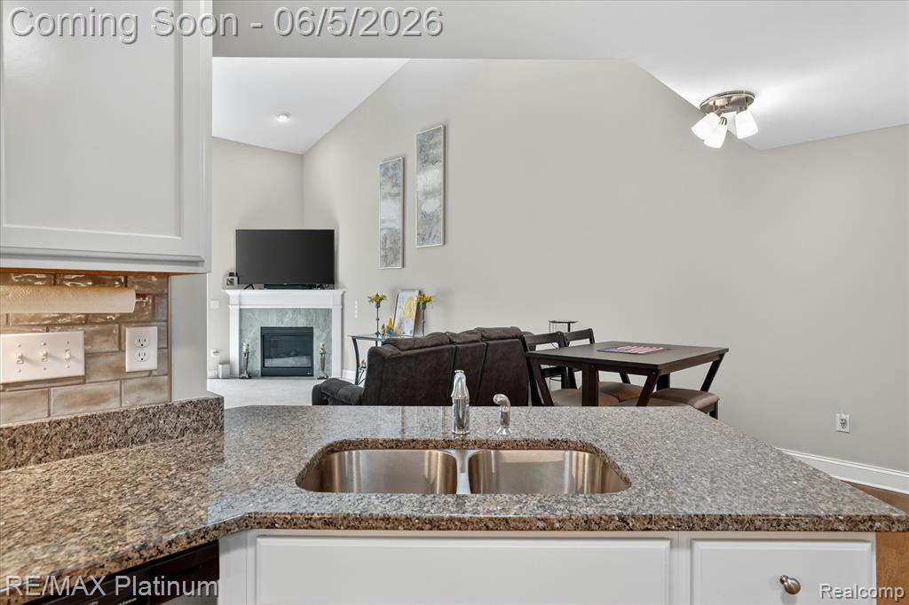 465 Hosta, 082, Howell, MI 48843 — Photo 15