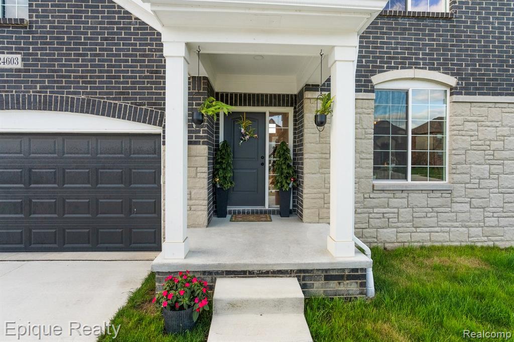 24603 CALLAWAY Drive, Macomb, MI 48042 — Photo 3