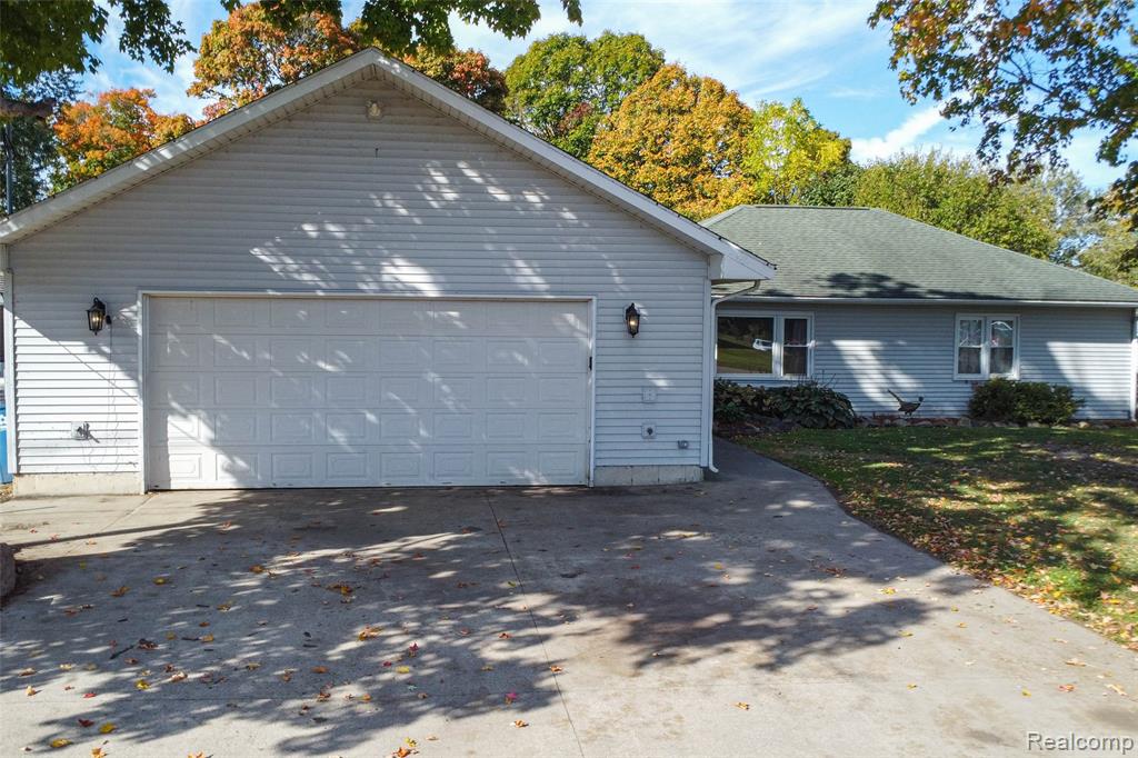 111 N Ann Street, Byron, MI 48418 — Photo 3