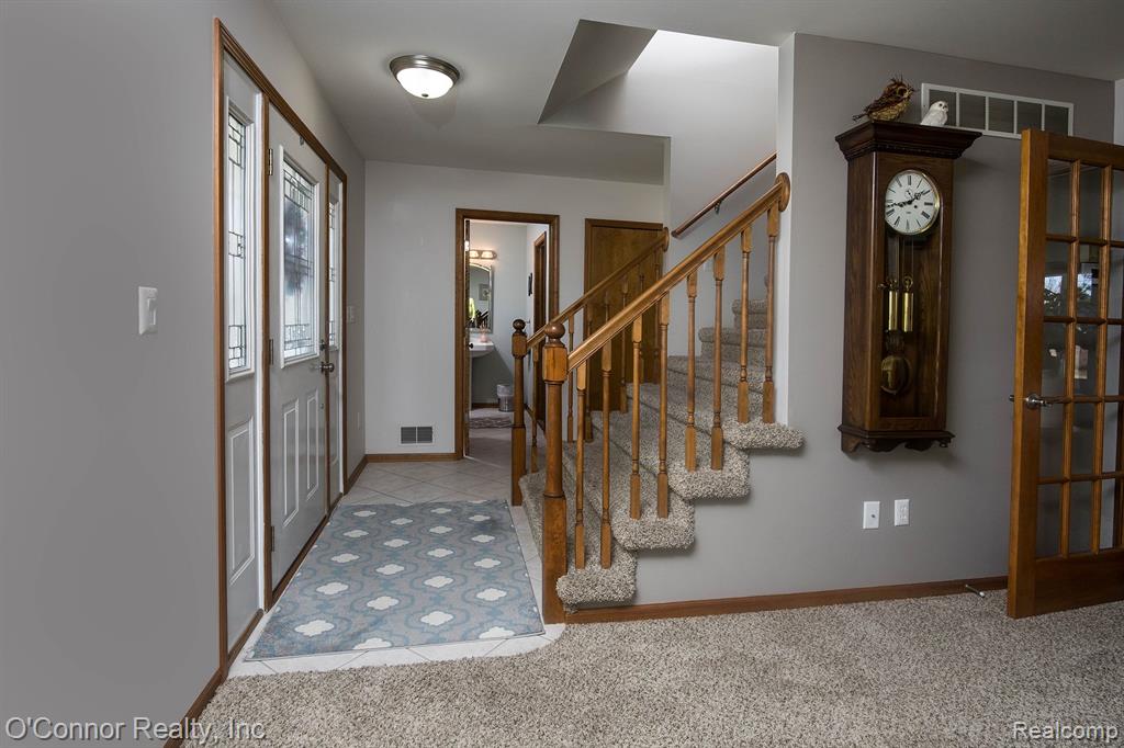 748 ALEXANDRIA Street, Marysville, MI 48040 — Photo 14