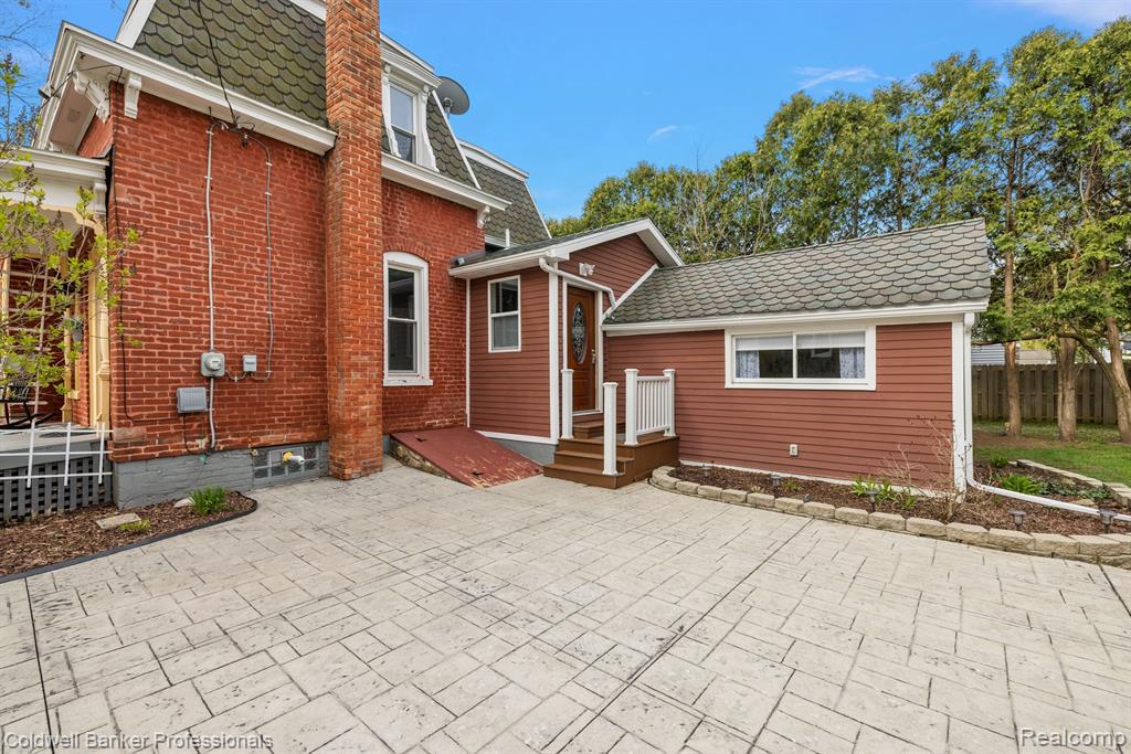 49 Dennison Street, Oxford, MI 48371 — Photo 4