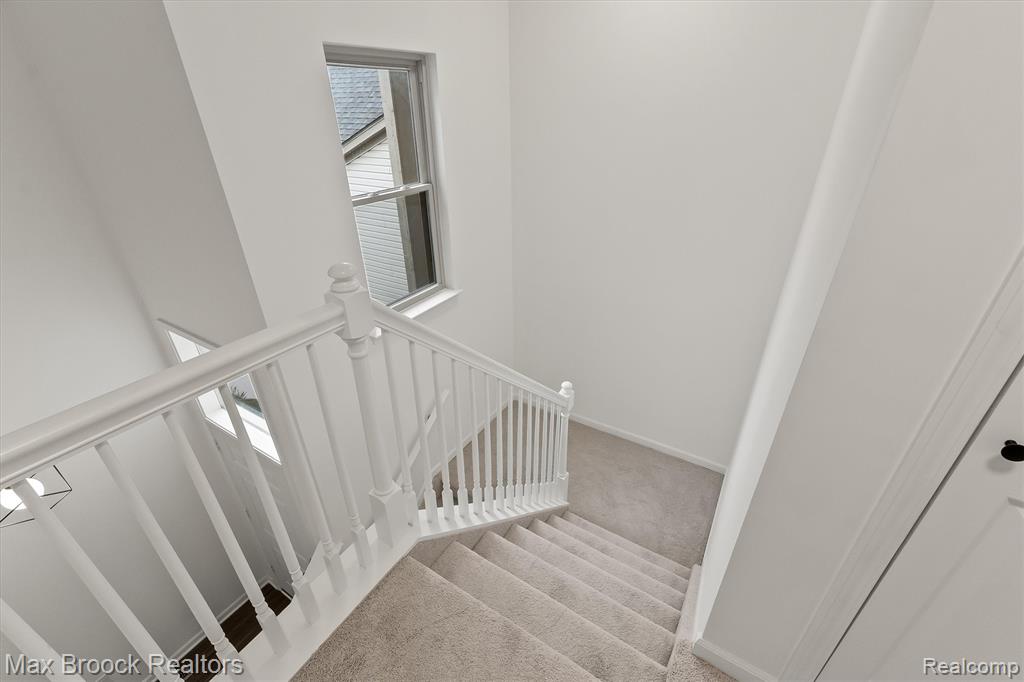 24530 Pineview Street, Oak Park, MI 48237 — Photo 20