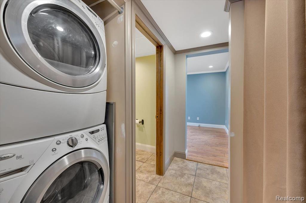 10352 HEGEL Road, Goodrich Vlg, MI — Photo 11