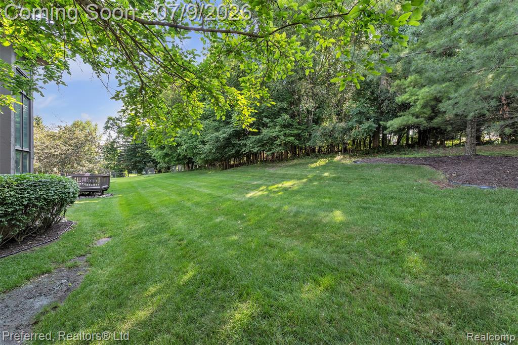 17649 Rolling Woods Circle, Northville, MI 48168 — Photo 72