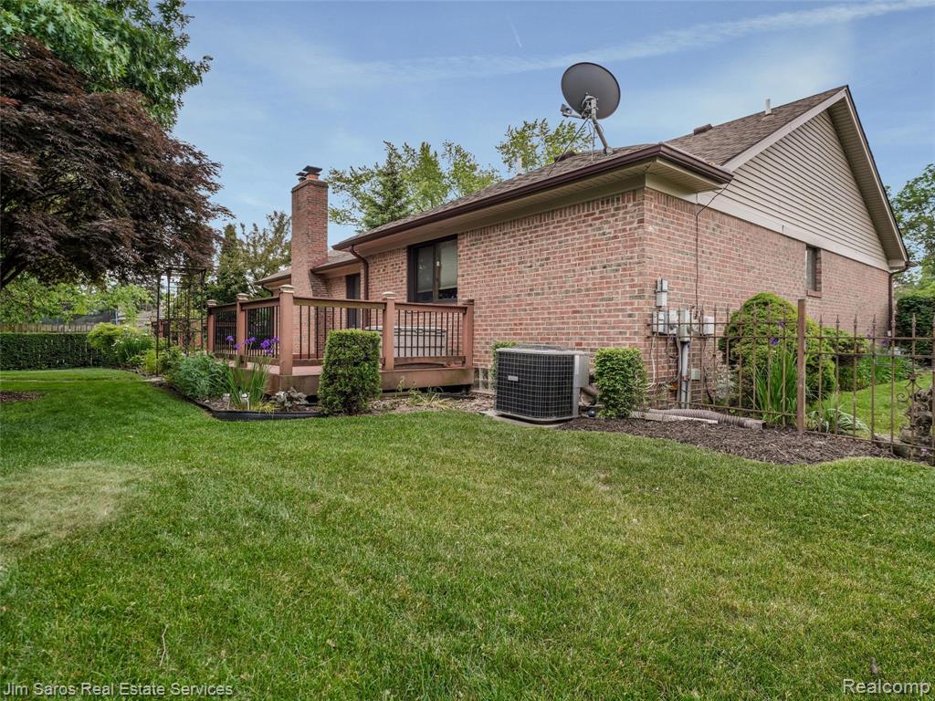 40252 Aynesley Street, Clinton Twp, MI 48038 — Photo 39