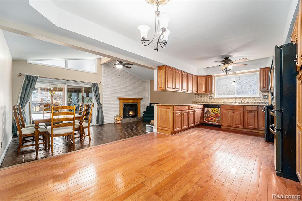 4750 LA CHENE Drive, Warren, MI 48092 — Photo 8
