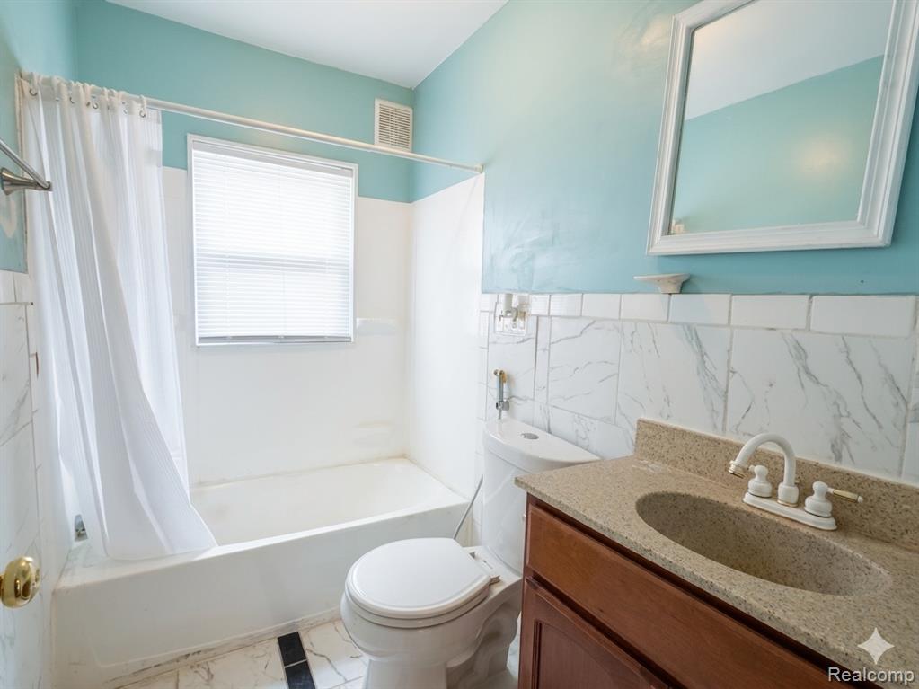 7569 Westminster Avenue, Warren, MI 48091 — Photo 10