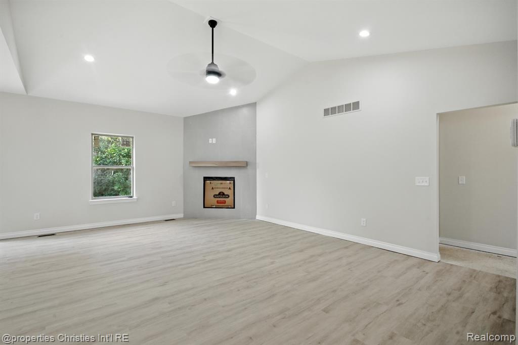 3201 ROMA COURT, Wixom, MI 48393 — Photo 13