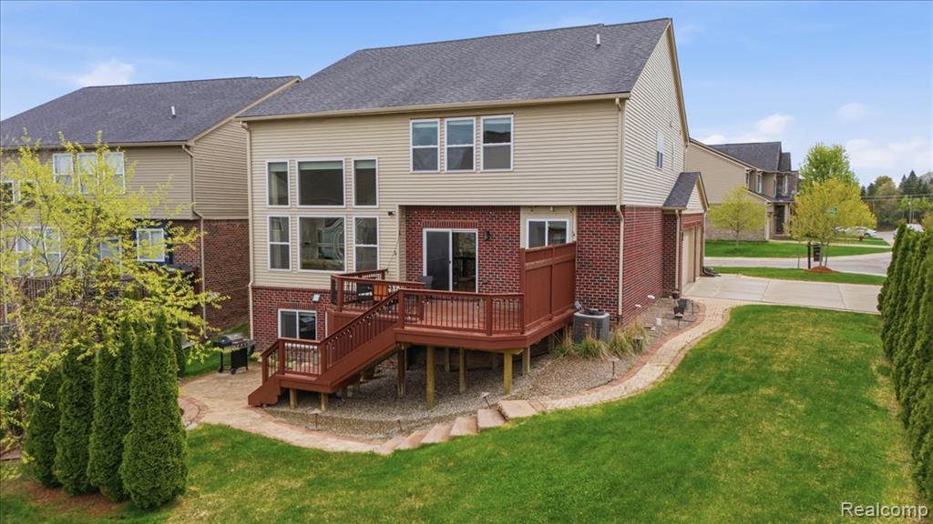 1114 Wales Drive, Lake Orion, MI — Photo 40