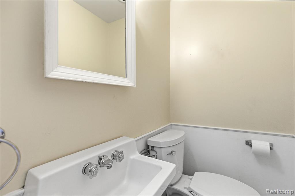 3679 Old Farm Lane, Fort Gratiot, MI 48059 — Photo 18