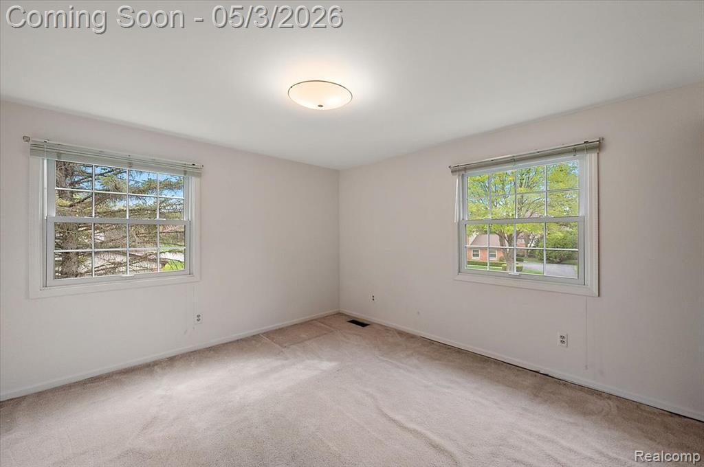 4821 School Bell Lane, Bloomfield Hills, MI 48301 — Photo 32
