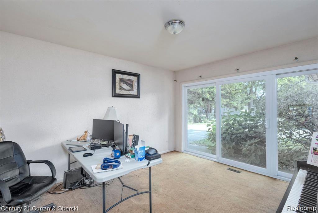 464 S ALMONT Avenue, Imlay City, MI 48444 — Photo 14