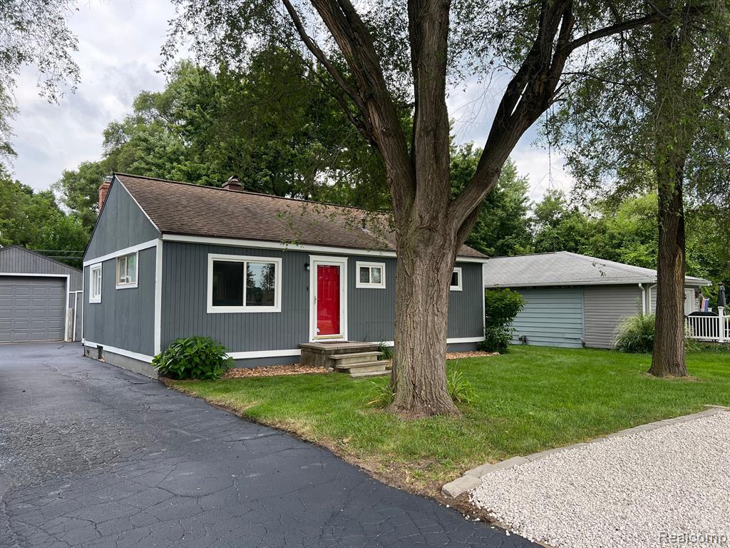 5160 HATCHERY Road, Waterford, MI 48329 — Photo 11