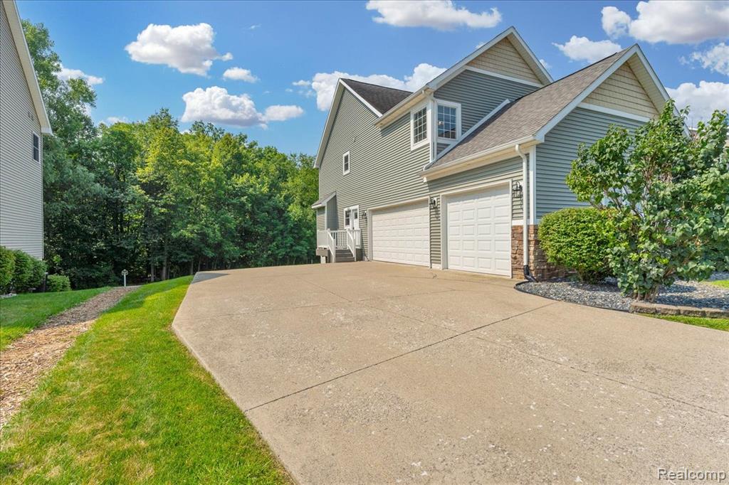 4142 Oak Street, Grand Blanc, MI 48439 — Photo 4