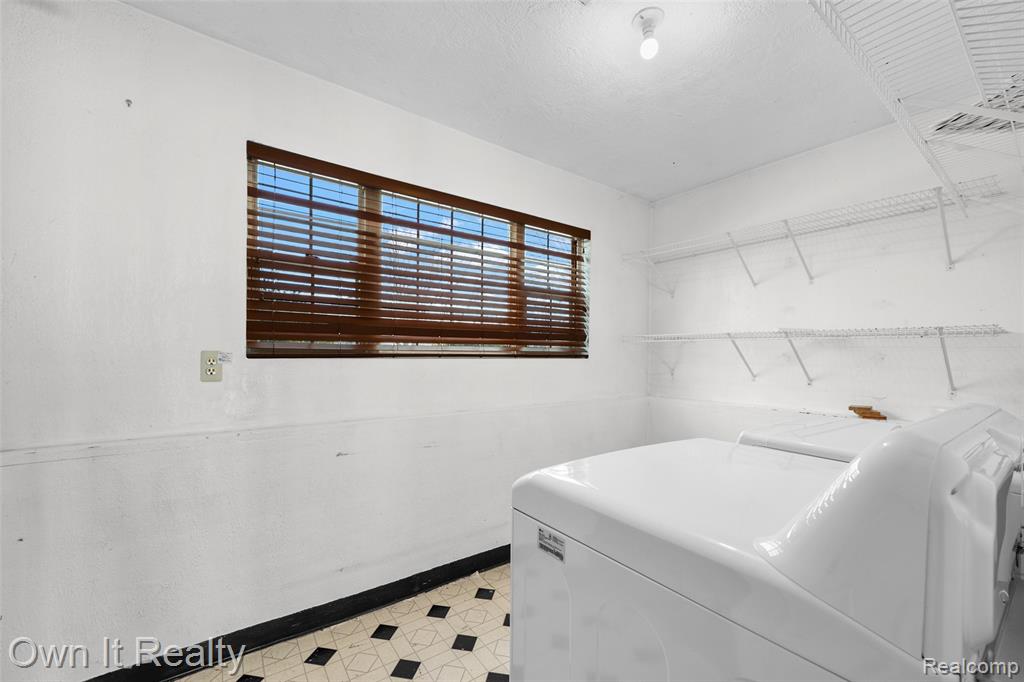 7154 Saint Andrews Drive, Ypsilanti, MI 48197 — Photo 25