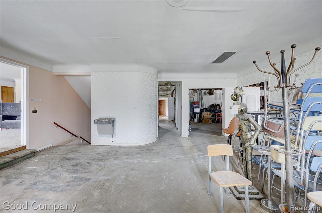 23919 John R Road - Photo 3