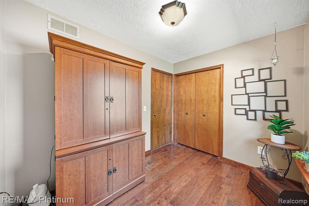127 S East Street, Fowlerville, MI 48836 — Photo 13