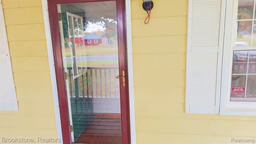 5104 CHESANING Road, Chesaning, MI 48616 — Photo 10