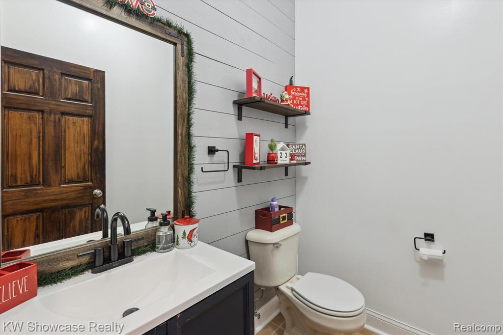 15568 W RIDGE Road, Oakley, MI 48649 — Photo 14