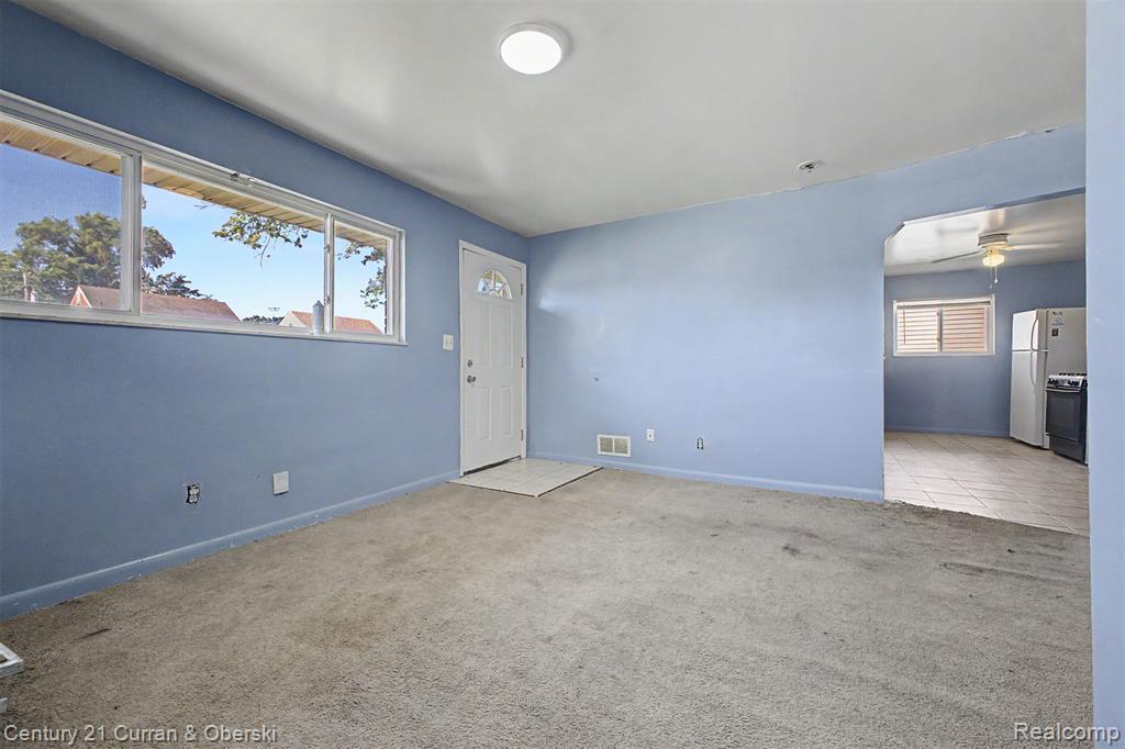 1504 McLain Avenue, Lincoln Park, MI 48146 — Photo 3
