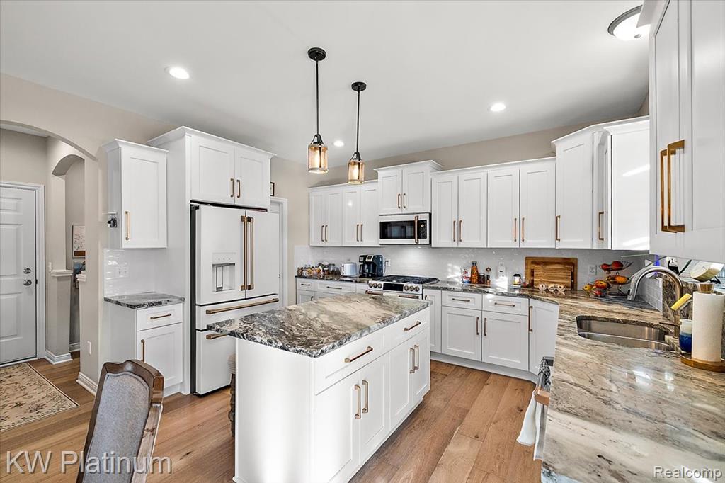 35910 Glenville Drive, New Baltimore, MI 48047 — Photo 23